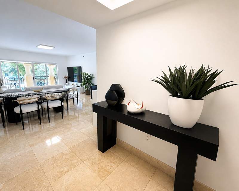 3 bedroom Condominium at 101 Sidonia Ave 205, Villa Florini Condo, Coral Gables — photo 3
