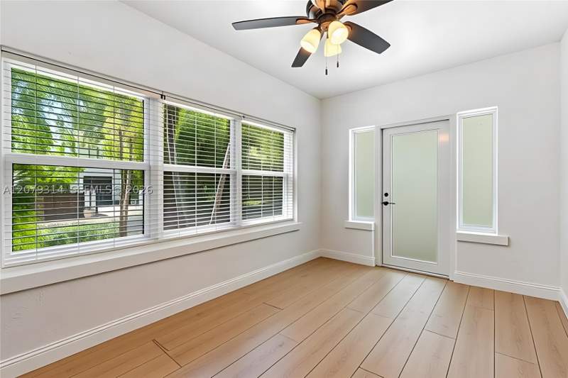 3 bedroom SingleFamilyResidence at 2465 Inagua Ave, King Park, Miami — photo 3