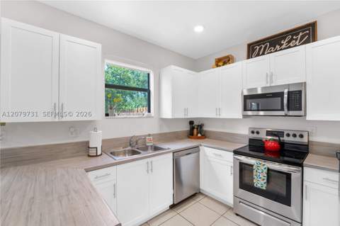 13154 SW 233rd St, Homestead FL - photo 11 of 27