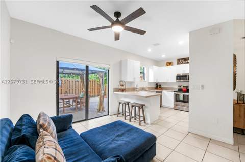 13154 SW 233rd St, Homestead FL - photo 9 of 27