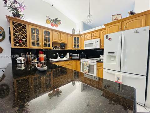 4939 SW 143rd Ave, Miami FL - photo 12 of 46