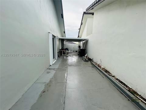 4939 SW 143rd Ave, Miami FL - photo 8 of 46