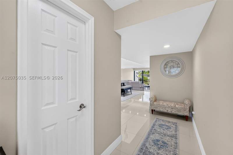 3 bedroom Condominium at 203 Poinciana Dr 103, Poinciana Is Yt & Rcq Clu, Sunny Isles Beach — photo 5