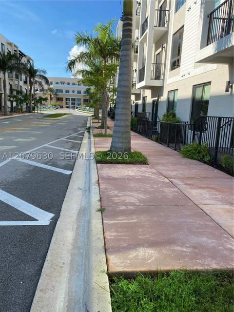 8301 NW 41st St B-110, Doral FL - photo 8 of 34