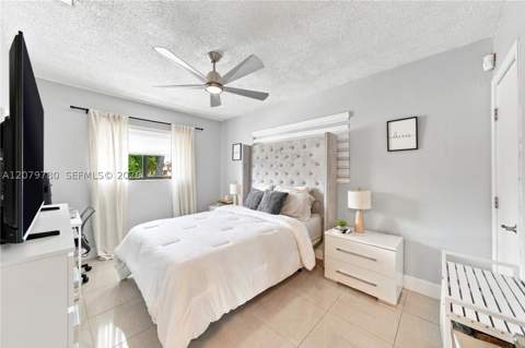4041 W 8th Ave, Hialeah FL - photo 13 of 49