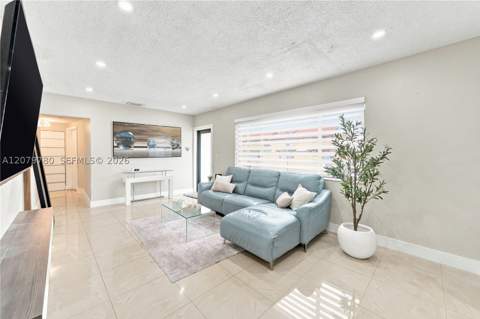 4041 W 8th Ave, Hialeah FL - photo 8 of 49