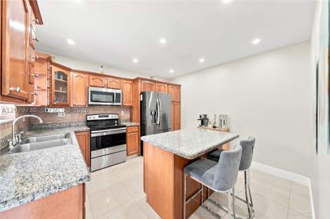 4041 W 8th Ave, Hialeah FL - photo 9 of 49