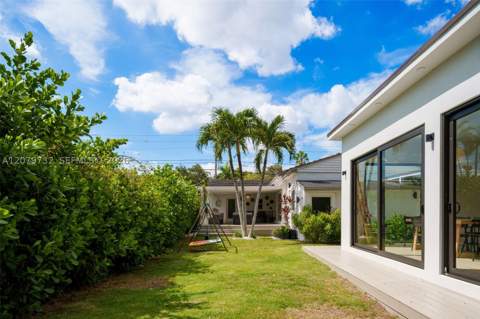 2521 SW 25th Ter, Miami FL - photo 23 of 44
