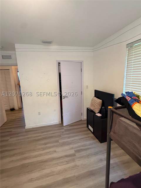 916 NW 8th St 6, Florida City FL - photo 13 of 20