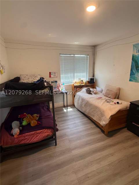 916 NW 8th St 6, Florida City FL - photo 8 of 20