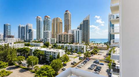 231 174th St 1215, Sunny Isles Beach FL - photo 11 of 13