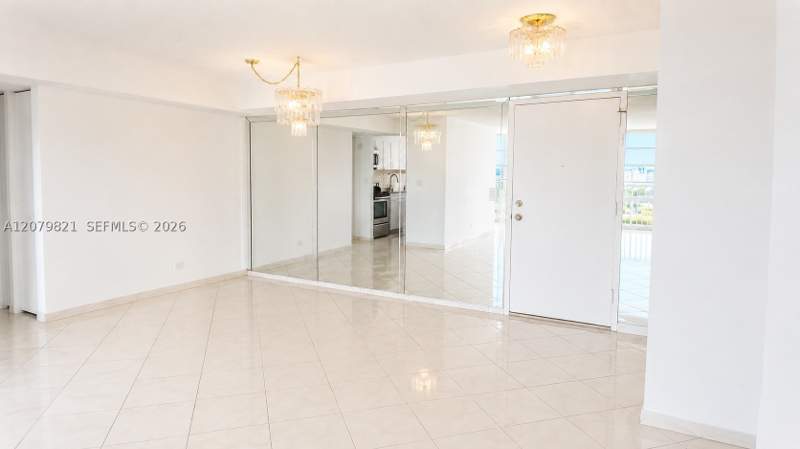 2 bedroom Condominium at 231 174th St 1215, Winston Towers 400 Condo, Sunny Isles Beach — photo 3