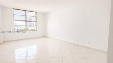 231 174th St 1215, Sunny Isles Beach FL - photo 8 of 13