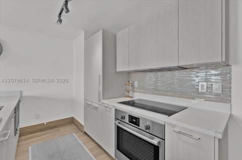 501 NE 31st St 2006, Miami FL - photo 10 of 46