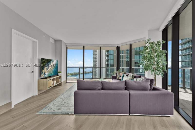 3 bedroom Condominium at 501 NE 31st St 2006, Paraiso Bayviews Condo, Miami — photo 3
