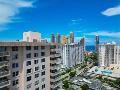 250 174th St 2304, Sunny Isles Beach FL - photo 22 of 76