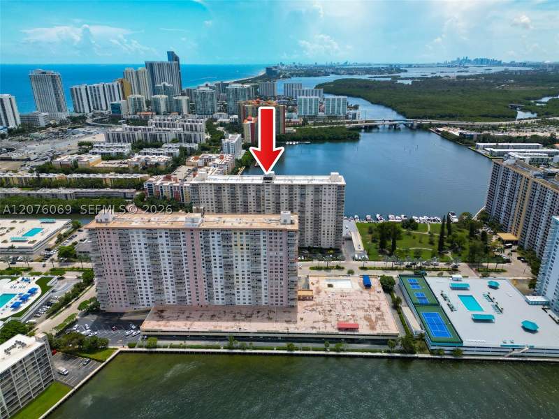 3 bedroom Condominium at 250 174th St 2304, Winston Towers 100 Condo, Sunny Isles Beach — photo 4
