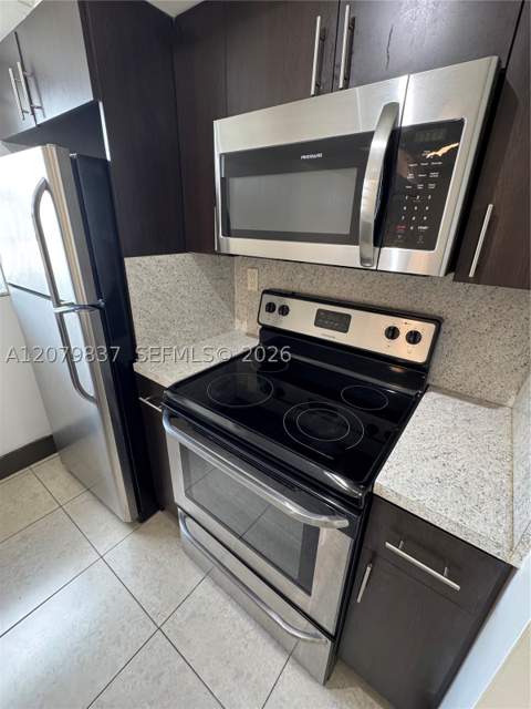 18224 Mediterranean Blvd 2-17, Miami FL - photo 7 of 27