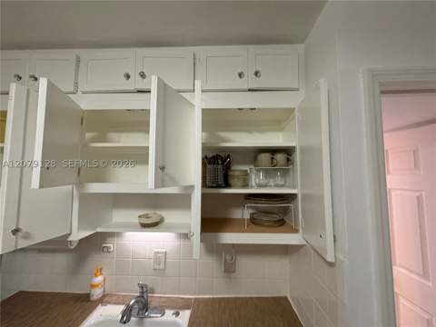 1751 Washington Ave 1H, Miami Beach FL - photo 7 of 17