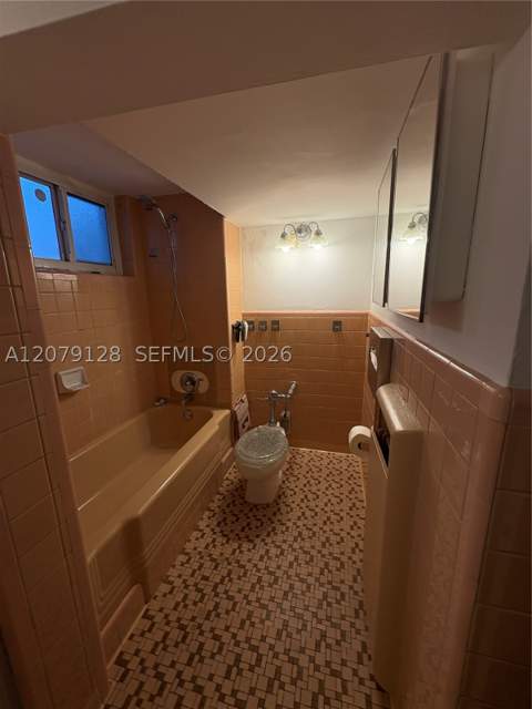1751 Washington Ave 1H, Miami Beach FL - photo 8 of 17
