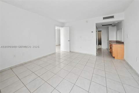 6450 Collins Ave 205, Miami Beach FL - photo 23 of 39