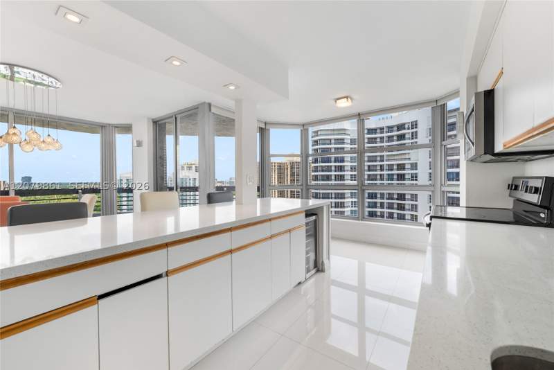 2 bedroom Condominium at 19101 NE 36th Ct 2607, Mystic Pointe Condo No Th, Aventura — photo 5