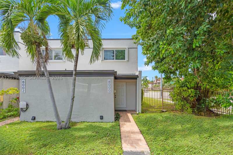 2 bedroom Condominium at 8000 SW 151st Ct 614, Corners Kendall Lakes, Miami — photo 1