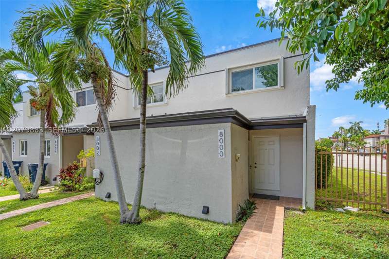 2 bedroom Condominium at 8000 SW 151st Ct 614, Corners Kendall Lakes, Miami — photo 2