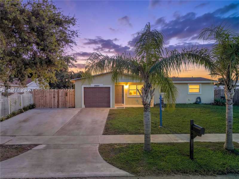4 bedroom SingleFamilyResidence at 26201 SW 125th Ave, Meadow Woodmanor Sec 2, Homestead — photo 1