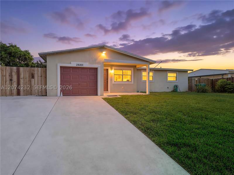 4 bedroom SingleFamilyResidence at 26201 SW 125th Ave, Meadow Woodmanor Sec 2, Homestead — photo 2