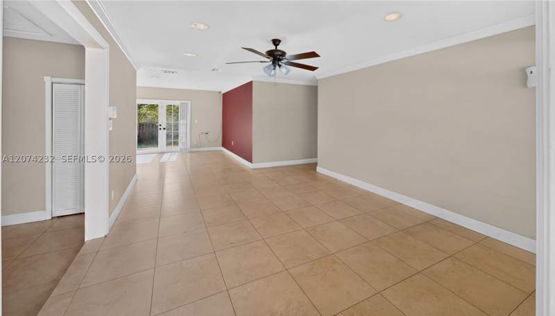 4 bedroom SingleFamilyResidence at 26201 SW 125th Ave, Meadow Woodmanor Sec 2, Homestead — photo 5