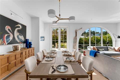 544 Warren Ln, Key Biscayne FL - photo 12 of 59