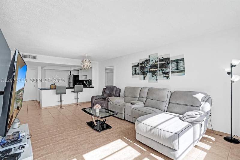 1 bedroom Condominium at 1351 NE Miami Gardens Dr 1504E, Buckley Towers Condo - Ea, Miami — photo 5