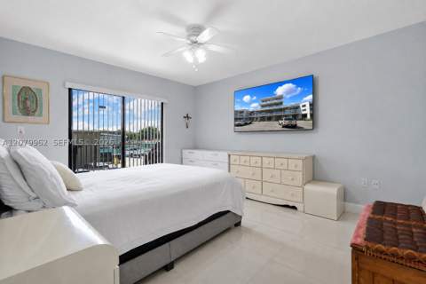 5825 W 25 Ct 212, Hialeah FL - photo 19 of 32
