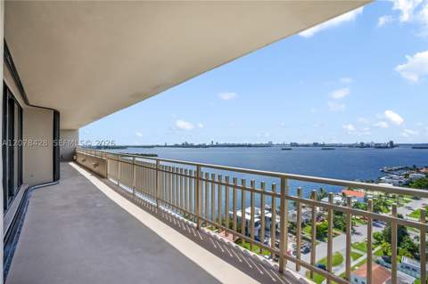 11113 Biscayne Blvd 1951, Miami FL - photo 16 of 63