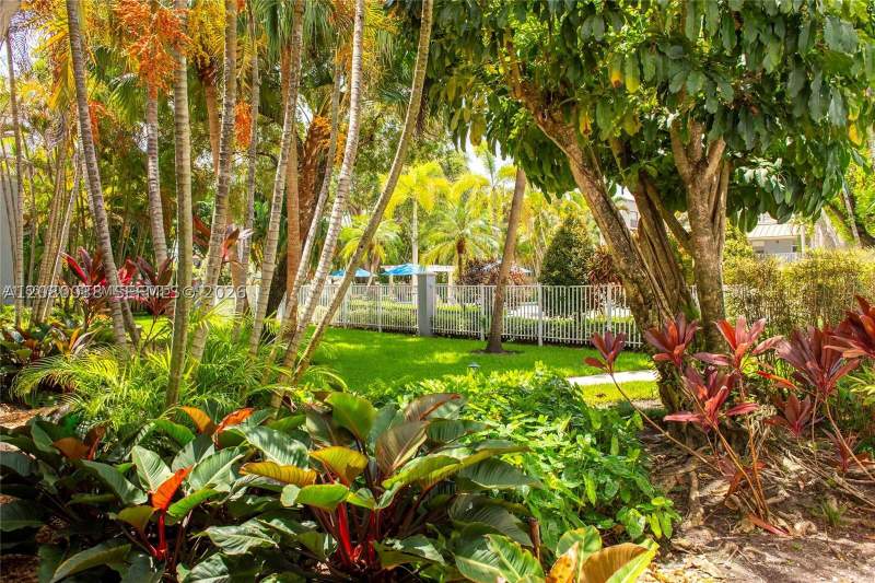 2 bedroom Condominium at 4600 SW 67th Ave 248, Sunwood Condo, Miami — photo 4