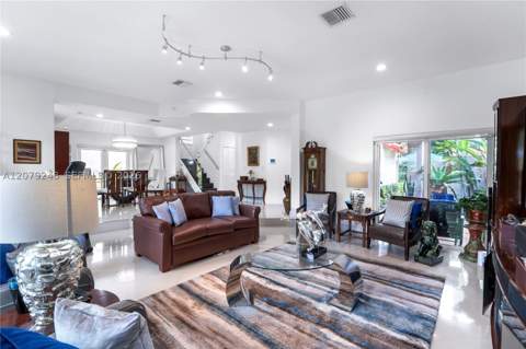 5348 NW 106th Ct, Doral FL - photo 13 of 80