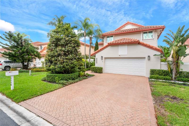 4 bedroom SingleFamilyResidence at 5348 NW 106th Ct, Doral Sands, Doral — photo 5