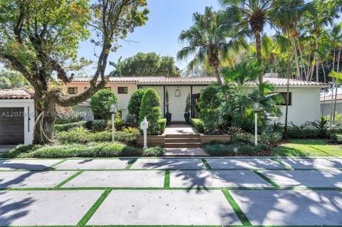 652 NE 105th St, Miami Shores FL - photo 6 of 64