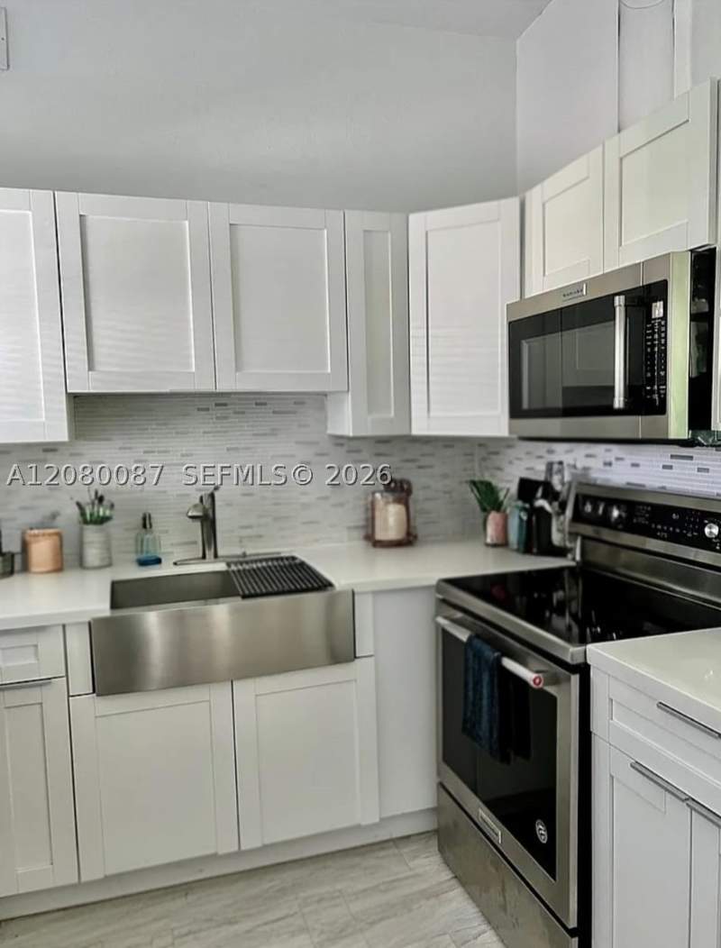 4 bedroom SingleFamilyResidence at 12445 NW 20th Ave, Nichols Golf Estates, Miami — photo 3