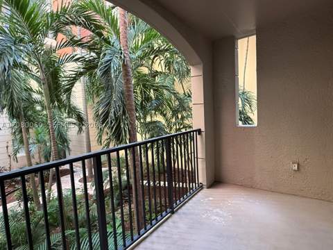 17150 N Bay Rd 2201, Sunny Isles Beach FL - photo 15 of 31
