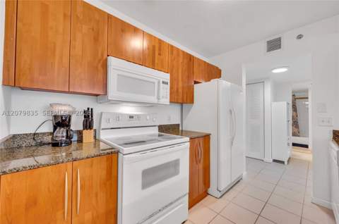 1200 Brickell Bay Dr 2904, Miami FL - photo 10 of 23
