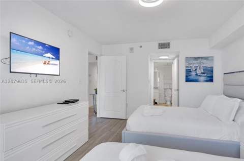 1200 Brickell Bay Dr 2904, Miami FL - photo 14 of 23