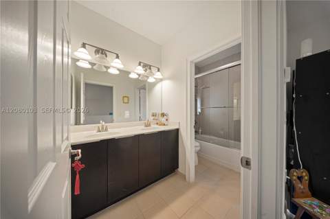 10269 NW 86th St, Doral FL - photo 17 of 25