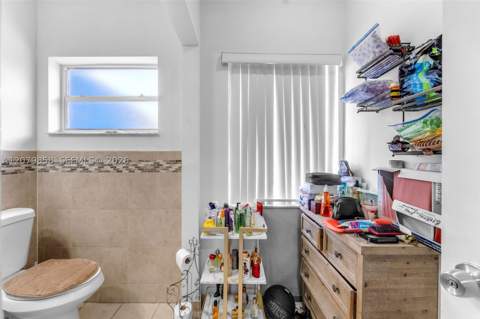 9741 Bahama Dr, Cutler Bay FL - photo 13 of 39
