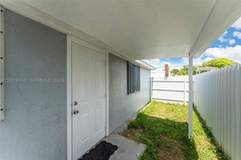 9741 Bahama Dr, Cutler Bay FL - photo 23 of 39