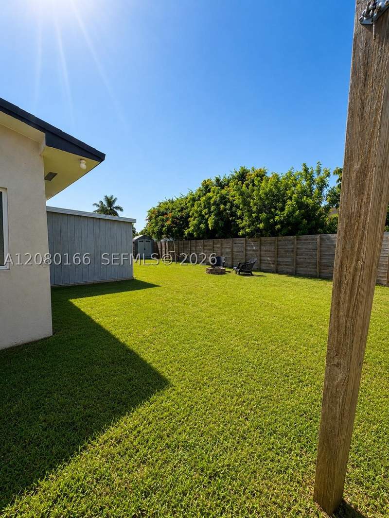 4 bedroom SingleFamilyResidence at 1211 NW 18th St, Homriv Subdivision, Homestead — photo 5