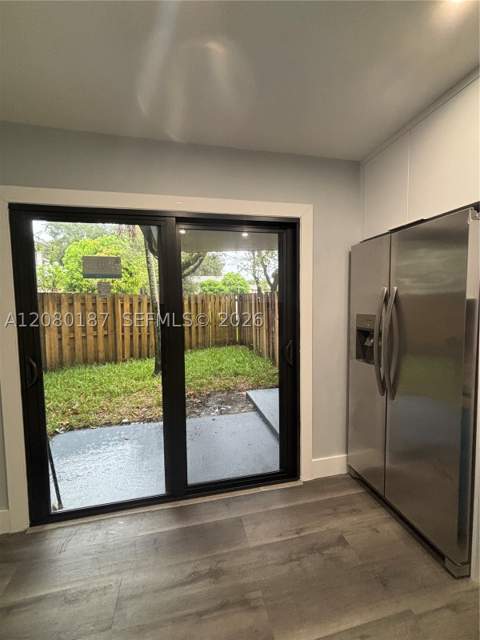 453 NE 210th Ter, Miami FL - photo 12 of 23
