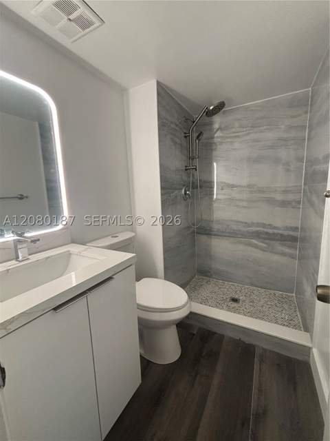453 NE 210th Ter, Miami FL - photo 21 of 23