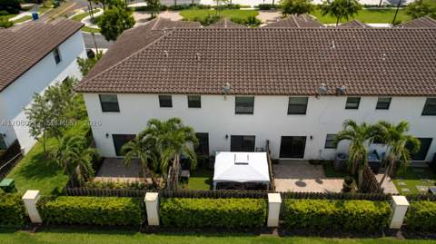 10327 NW 89th Ter, Doral FL - photo 24 of 35